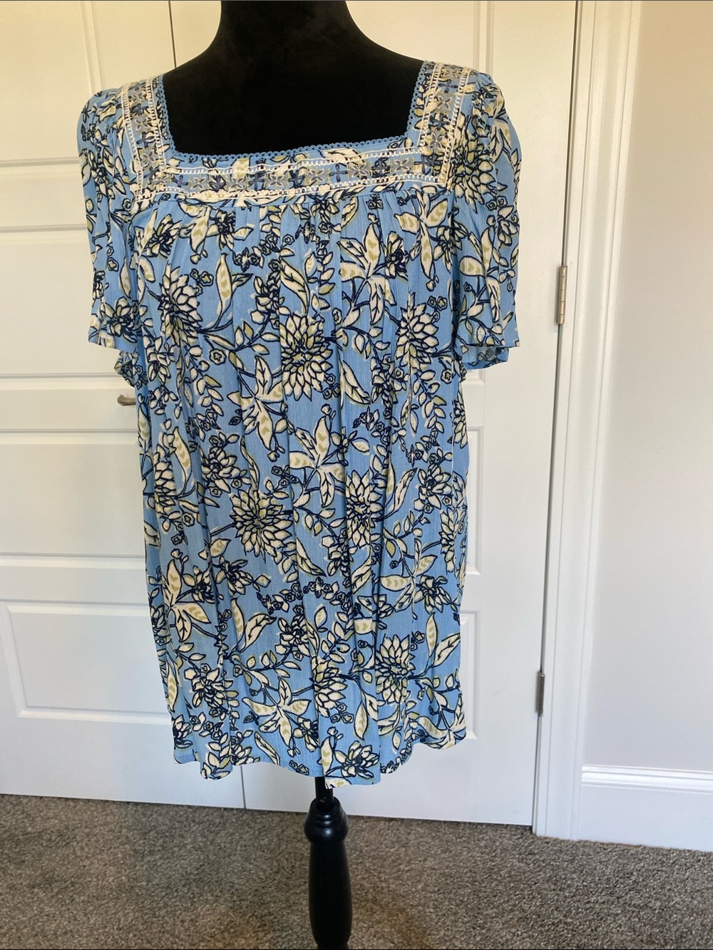 Intro Light Blue Floral Square-Neck Tunic